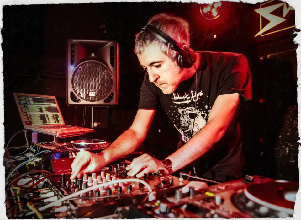 Dj