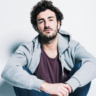 La Cançó de Capçalera de… Miki Esparbé! La Cançó de Capçalera de… Miki Esparbé!